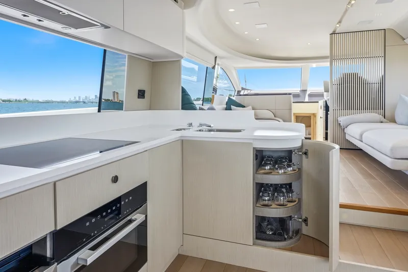 Slide: The Image of Azimut 68 2025 - 148