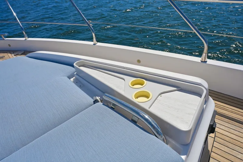 Slide: The Image of Azimut 68 2025 - 93
