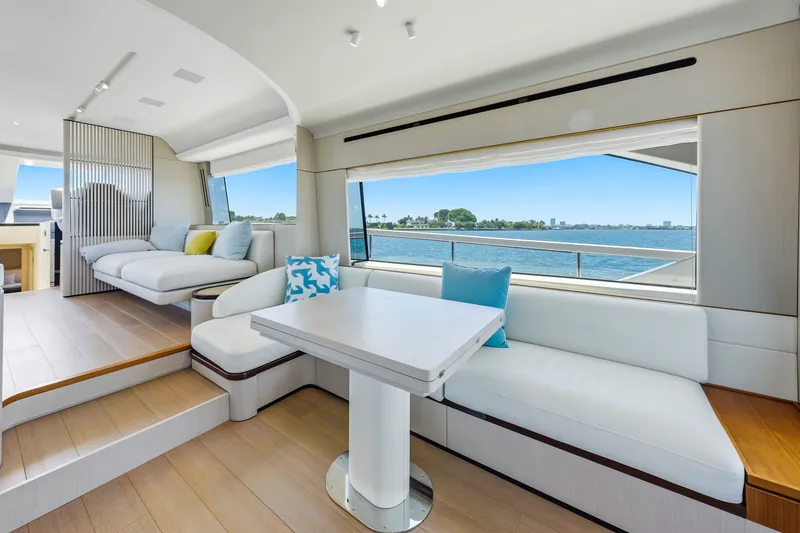 Slide: The Image of Azimut 68 2025 - 150