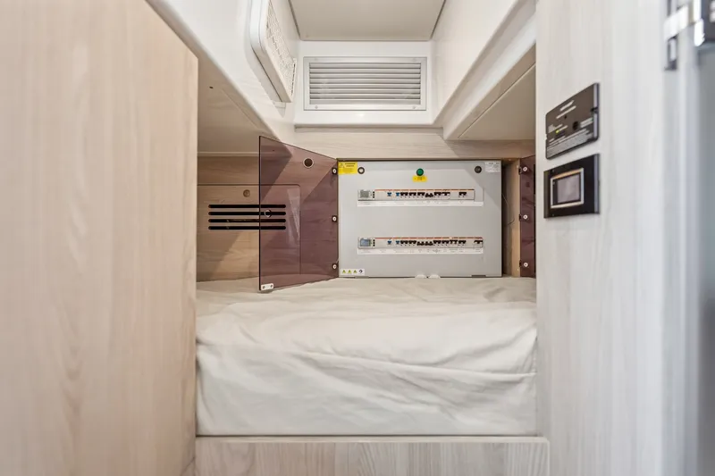 Slide: The Image of Azimut 68 2025 - 139
