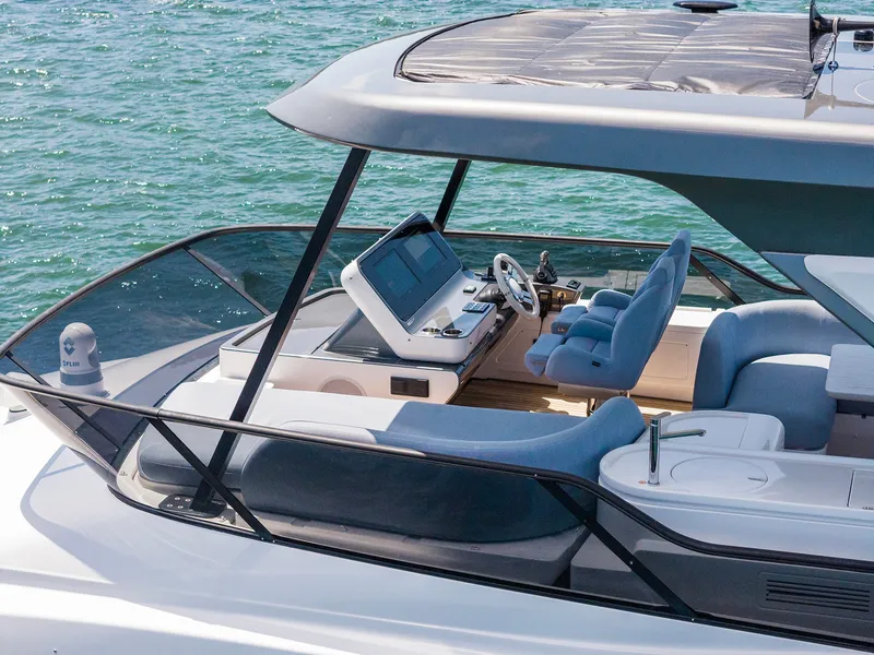 Slide: The Image of Azimut 68 2025 - 63