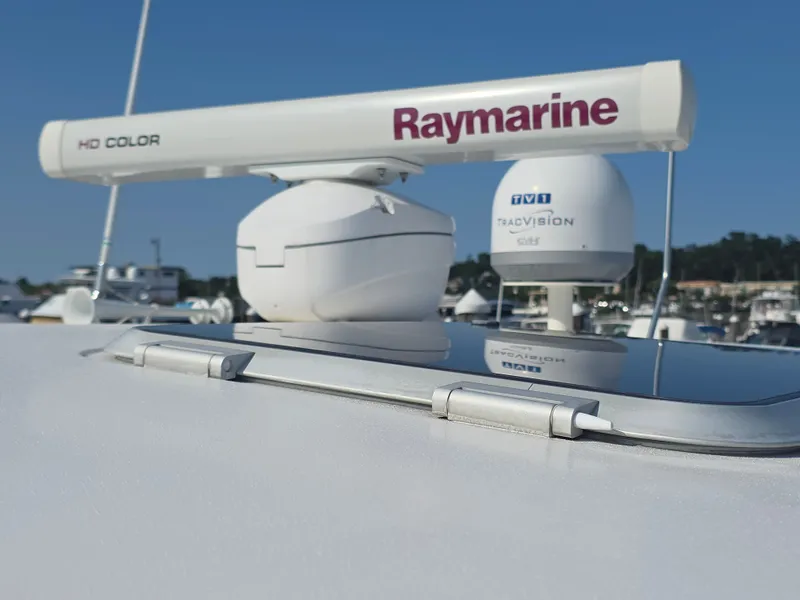 Slide: The Image of Tiara 4300 Sovran 2006 - 7