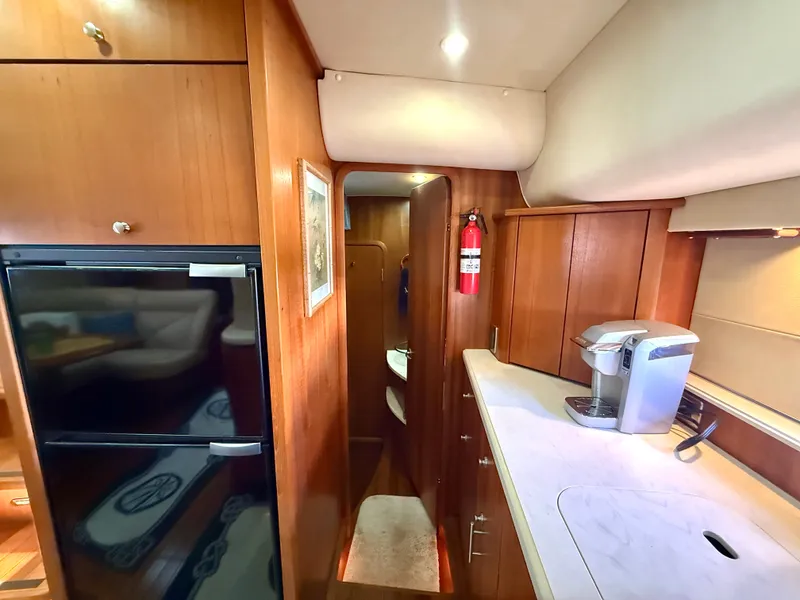 Slide: The Image of Tiara 4300 Sovran 2006 - 54