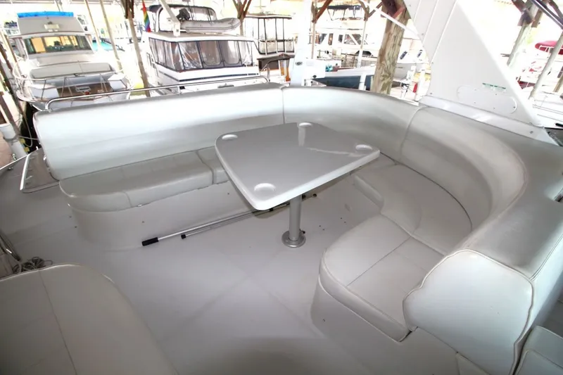 Slide: The Image of Luxurious seating area on 2000 Carver 530 Voyager Pilothouse yacht. - 14