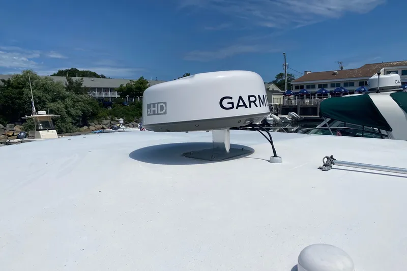 Slide: The Image of Garmin xHD radar on 2006 Tiara Yachts 2900 Open Classic boat deck. - 19