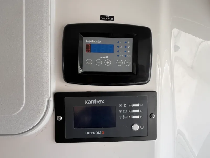 Slide: The Image of Sea Fox 328 COMMANDER 2024 - 49