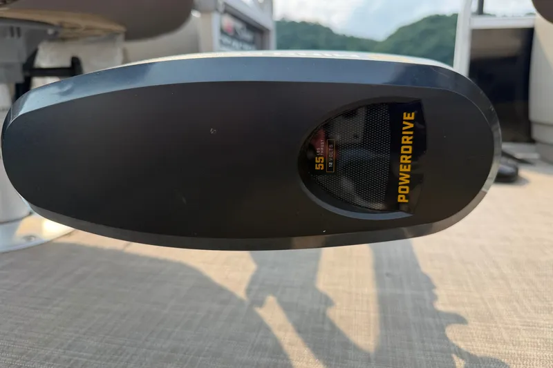 Slide: The Image of PowerDrive motor on 2021 Sun Tracker Fishin' Barge 20 DLX pontoon boat. - 27