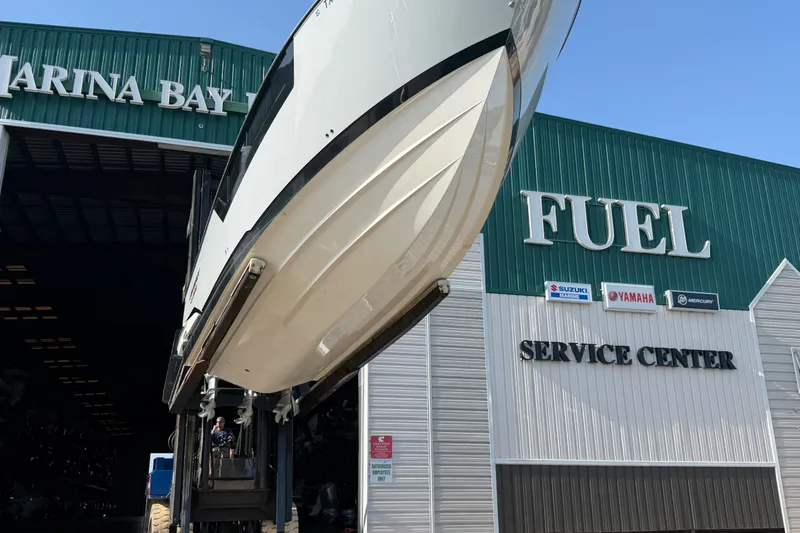 Slide: The Image of 2021 Monterey 385SE Super Express at Marina Bay service center. - 63