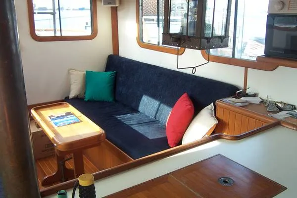 Slide: The Image of Salon to Port - 10