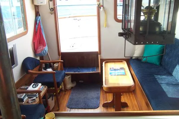 Slide: The Image of Salon - 11