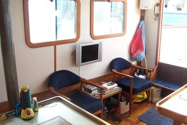 Slide: The Image of Salon to Starboard - 9