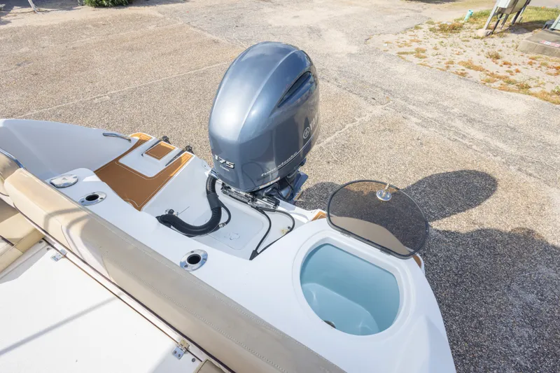 Slide: The Image of 2016 Sea Fox 226 Traveler boat with Yamaha outboard motor and open livewell. - 44