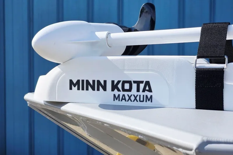Slide: The Image of Minn Kota Maxxum motor on 2027 Tracker Bass Tracker Classic CC boat. - 15