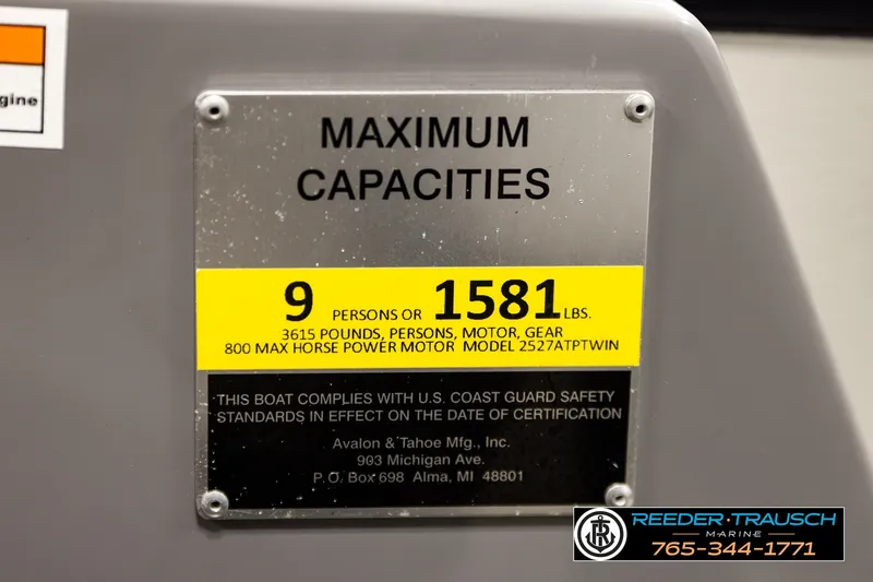 Slide: The Image of Capacity plate for Avalon EXCALIBUR 2021 boat, max 9 persons or 1581 lbs. - 62