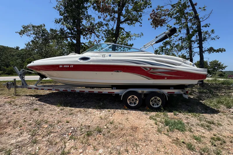 The Image of Sea Ray 270 Sundeck 2003 - undefined