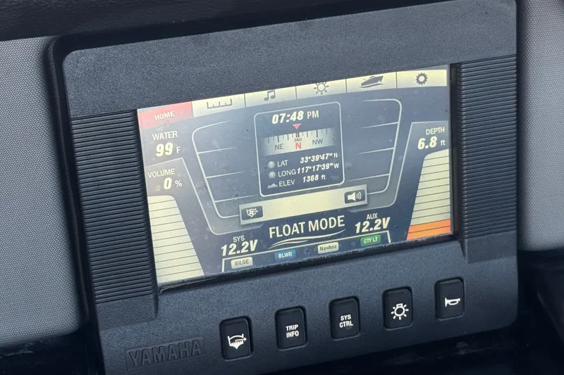 Slide: The Image of Yamaha Boats 2017 212 Limited dashboard display showing navigation and system information. - 28