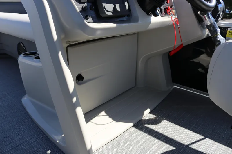 Slide: The Image of Interior view of 2025 SunChaser Vista 20 Fish boat console area. - 28