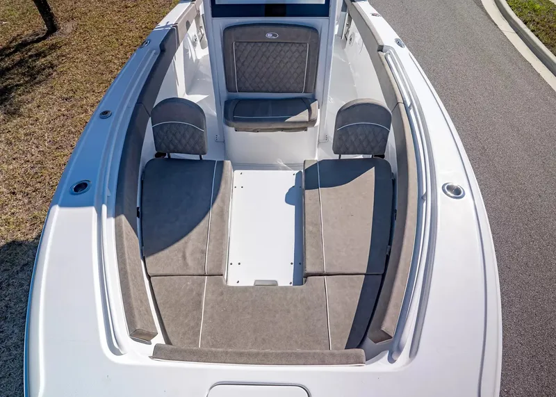 Slide: The Image of Sea Hunt Ultra 265SE 2027 - 20