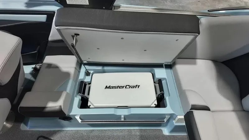 Slide: The Image of MasterCraft XStarS 2024 - 66