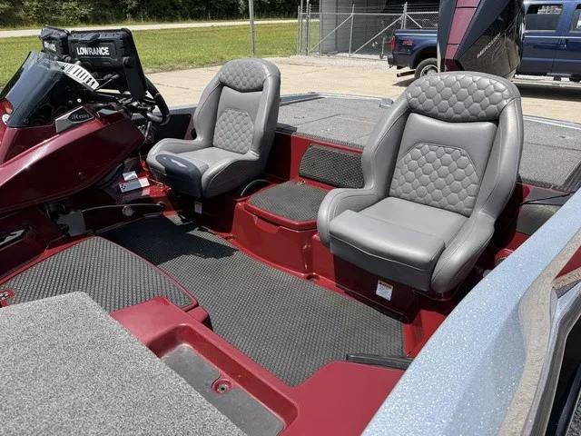 Slide: The Image of Ikon Boats VLX20 2025 - 12