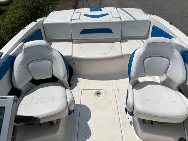 Slide: The Image of Chaparral 19 H2O Sport 2018 - 18