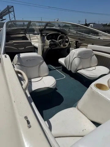 Slide: The Image of Bayliner 1850 Capri Br 2000 - 4