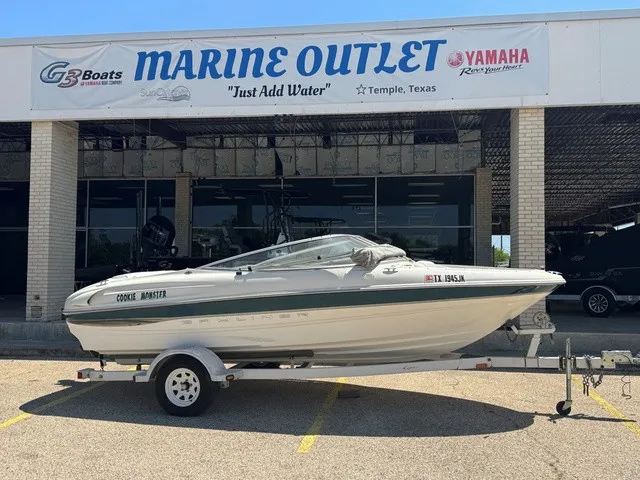 The Image of Bayliner 1850 Capri Br 2000 - 1