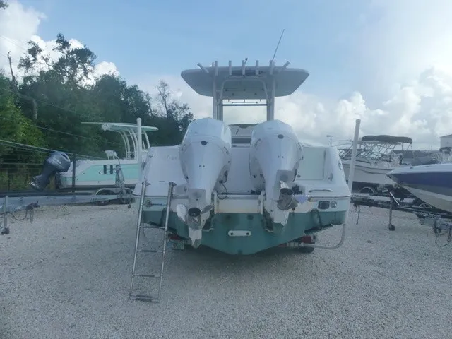 Slide: The Image of Robalo R302 Center Console 2017 - 4