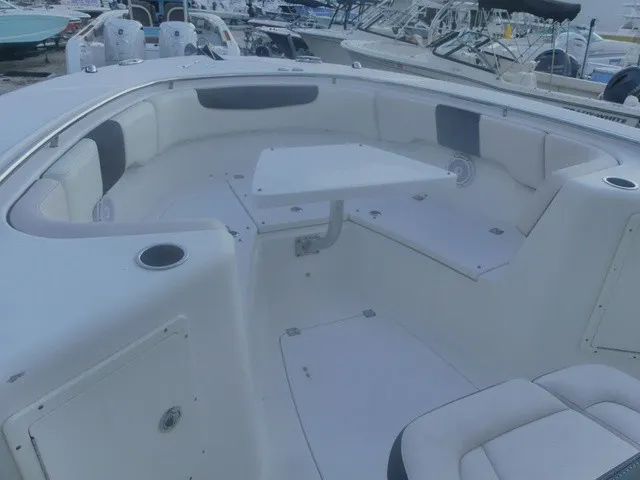 Slide: The Image of Robalo R302 Center Console 2017 - 12