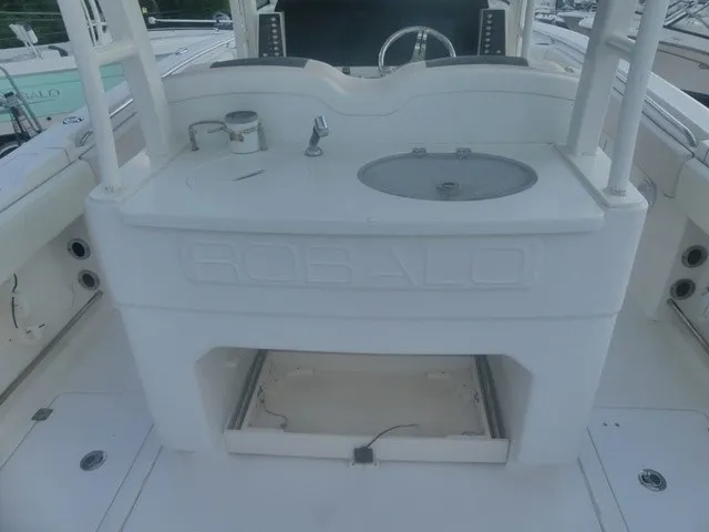 Slide: The Image of Robalo R302 Center Console 2017 - 8