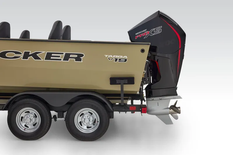 Slide: The Image of Tracker Targa V-19 Combo 2026 - 55