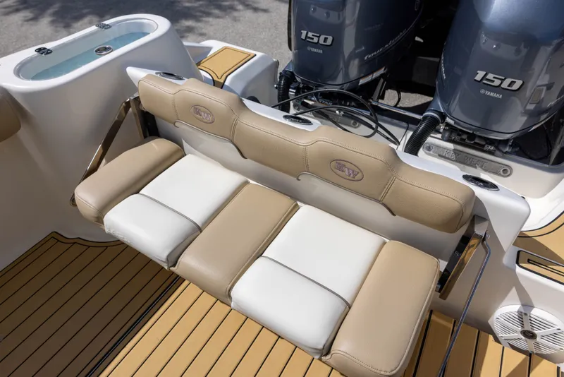 Slide: The Image of Key West 244 Center Console 2018 - 11