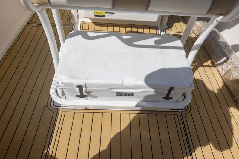 Slide: The Image of Key West 244 Center Console 2018 - 12
