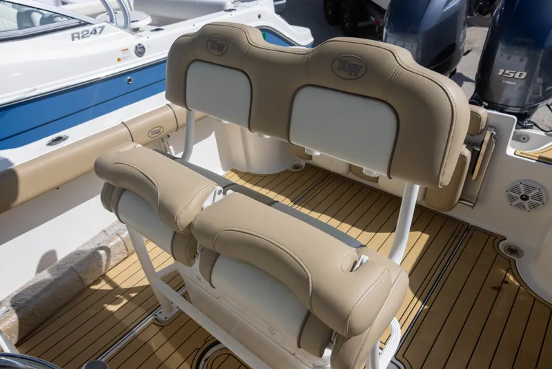 Slide: The Image of Key West 244 Center Console 2018 - 8