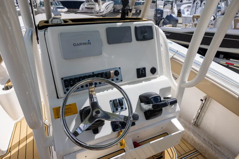 Slide: The Image of Key West 244 Center Console 2018 - 9