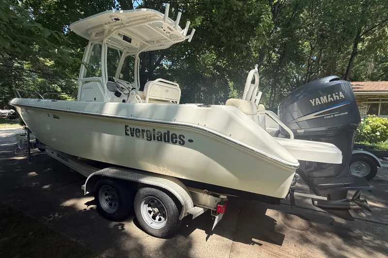 Slide: The Image of 2011 Everglades 230 Center Console boat on trailer with Yamaha engine. - 4