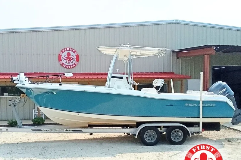 The Image of Sea Hunt Ultra 232 2009 - undefined