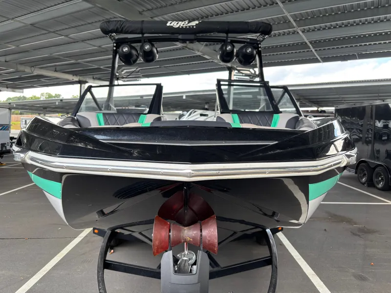 Slide: The Image of Tigé 21ZX 2020 - 28