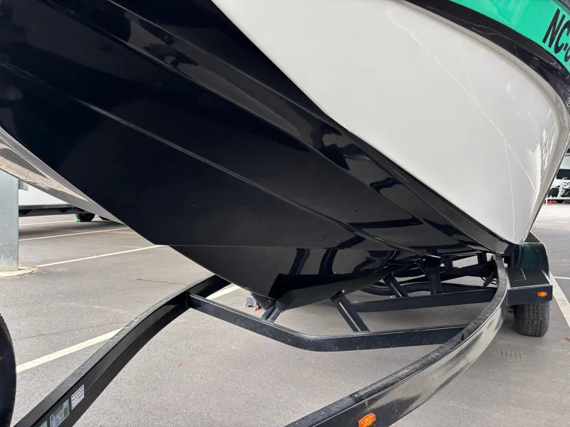 Slide: The Image of Tigé 21ZX 2020 - 23