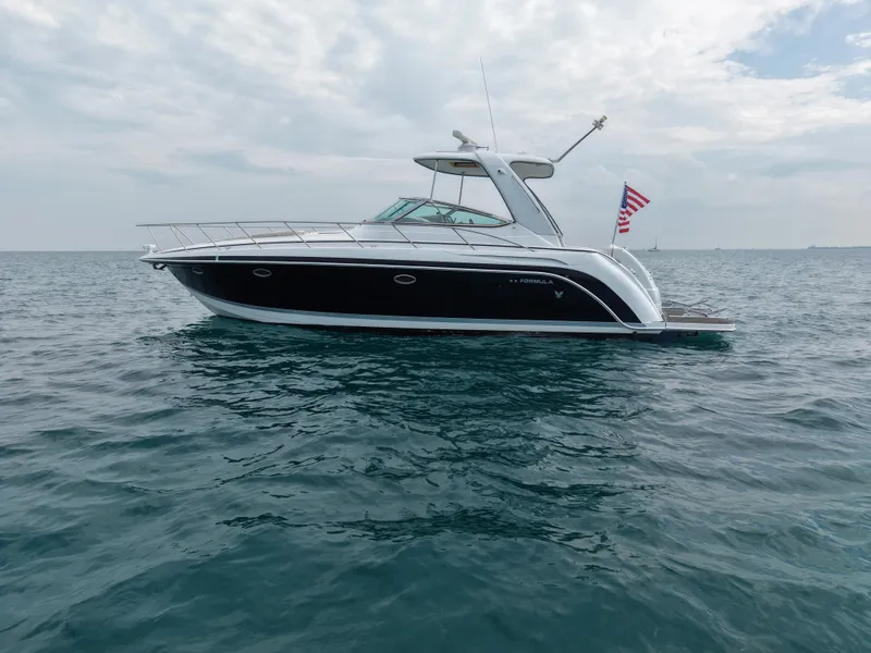 Slide: The Image of Formula 40 Performance Cruiser 2004 - 9