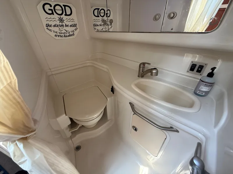 Slide: The Image of Sea Ray 340 Sundancer 2008 - 26