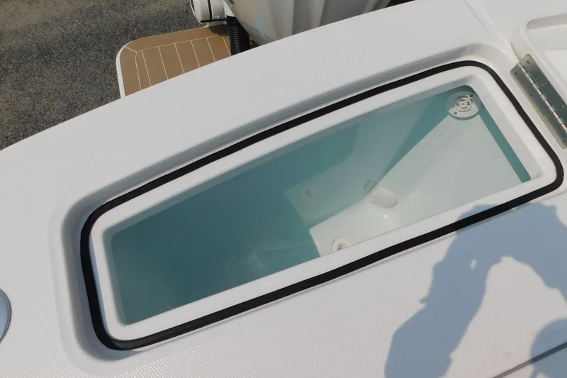 Slide: The Image of Livewell on 2026 Regulator 31 boat, featuring a sleek, modern design. - 16
