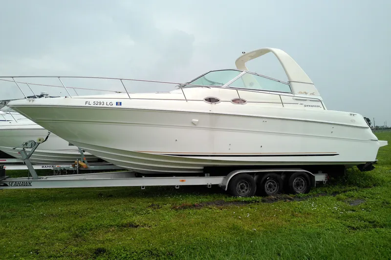 The Image of Sea Ray Sundancer 310 1998 - undefined