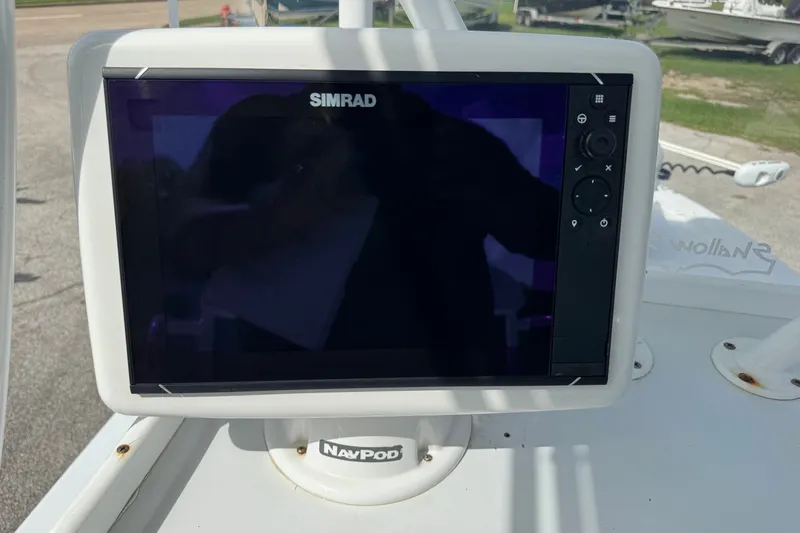 Slide: The Image of Simrad display on 2012 Shallow Sport 21 Modified V boat, mounted on NavPod. - 23