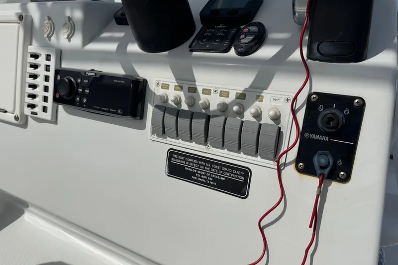 Slide: The Image of Control panel of a 2012 Shallow Sport 21 Modified V boat with Yamaha ignition. - 19