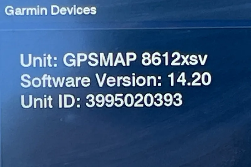 Slide: The Image of Garmin GPSMAP 8612xsv display showing software version 14.20 and unit ID 3995020393. - 26