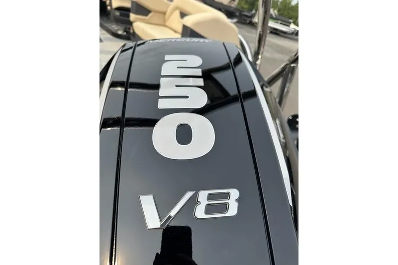 Slide: The Image of Close-up of 2026 Flamingo Rove 24' V8 engine with 250 horsepower. - 8