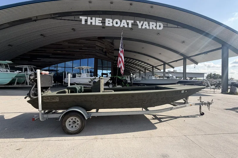 Slide: The Image of 2019 Patriot 2054 boat on trailer at The Boat Yard dealership. - 10