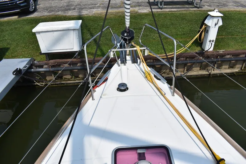 Slide: The Image of Bow view of 2012 Beneteau Oceanis 41.1 yacht docked at marina. - 22