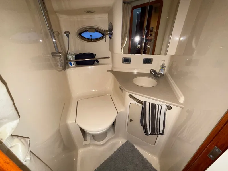 Slide: The Image of Sea Ray Sundancer 460 2003 - 26